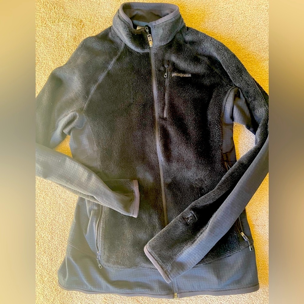 Patagonia 🗻 Fleece Jacket
